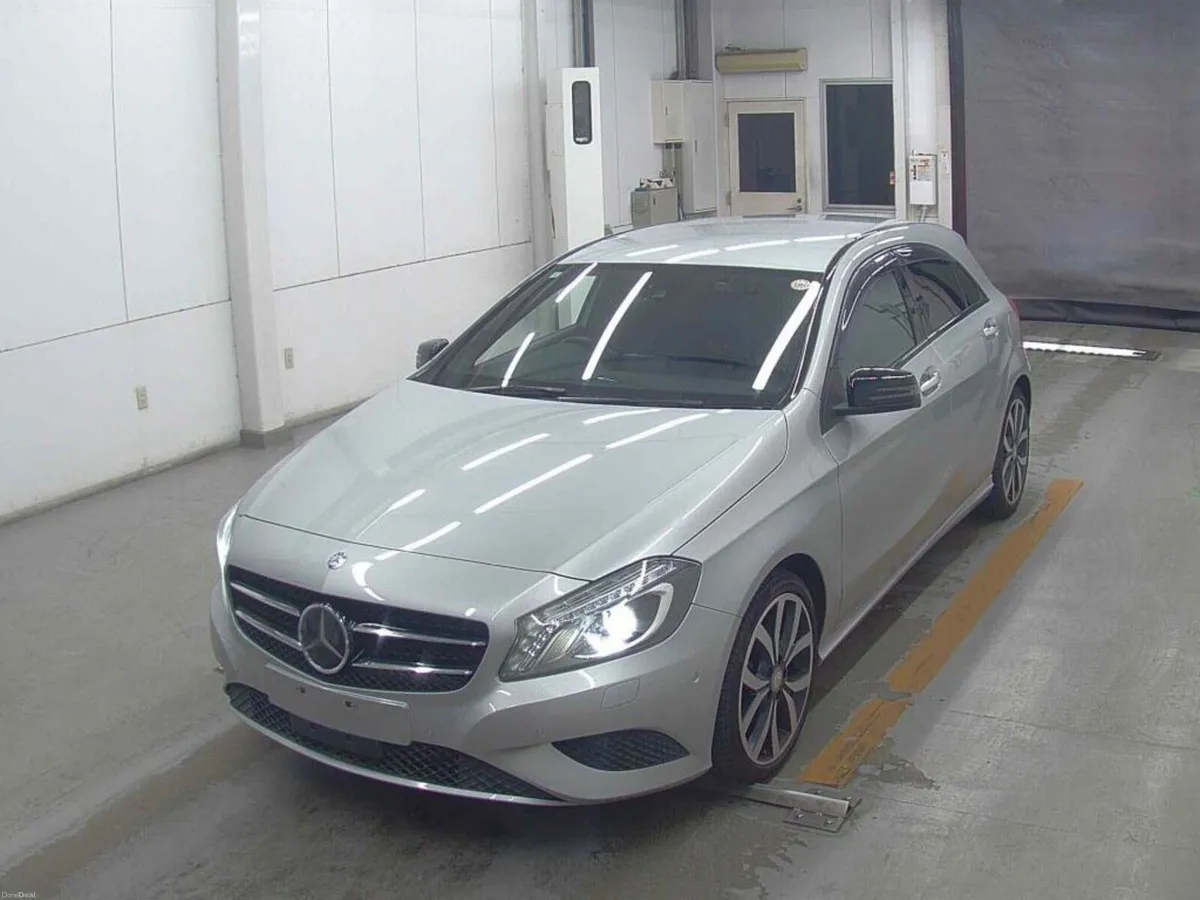 MERCEDES A180 NIGHT EDITION AUTO 2015 - Image 1