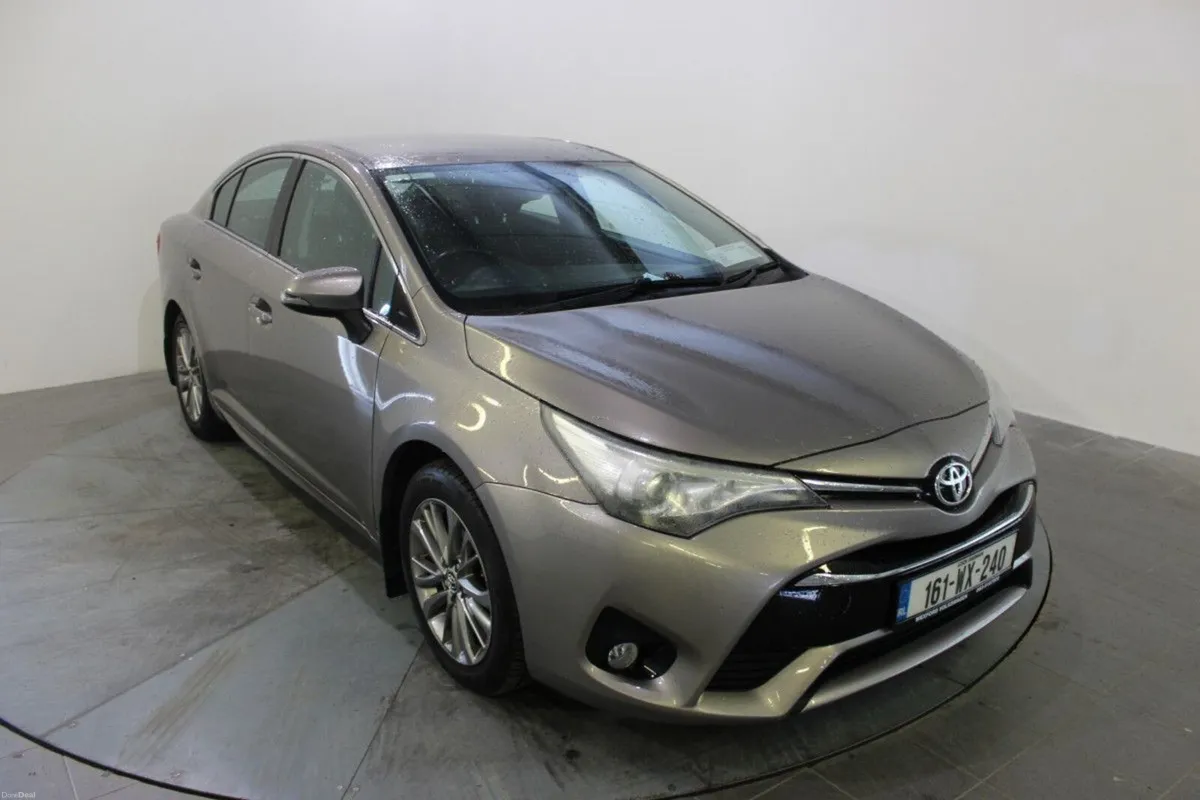 Toyota Avensis 2.0 D-4D (143) Luna - Image 1