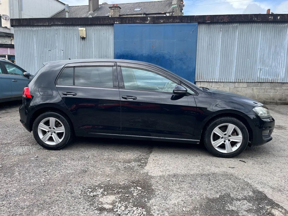 Volkswagen Golf 2015, COMFORTLINE, AUTOMATIC - Image 2