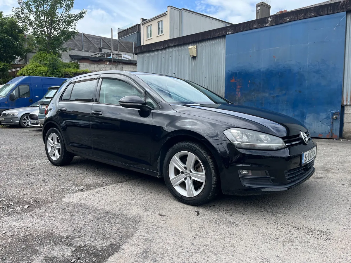 Volkswagen Golf 2015, COMFORTLINE, AUTOMATIC - Image 1