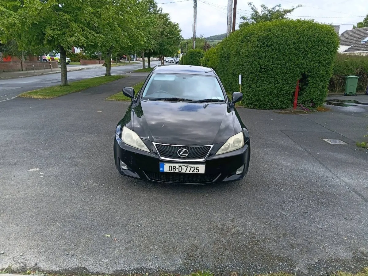 Lexus is250 - Image 3