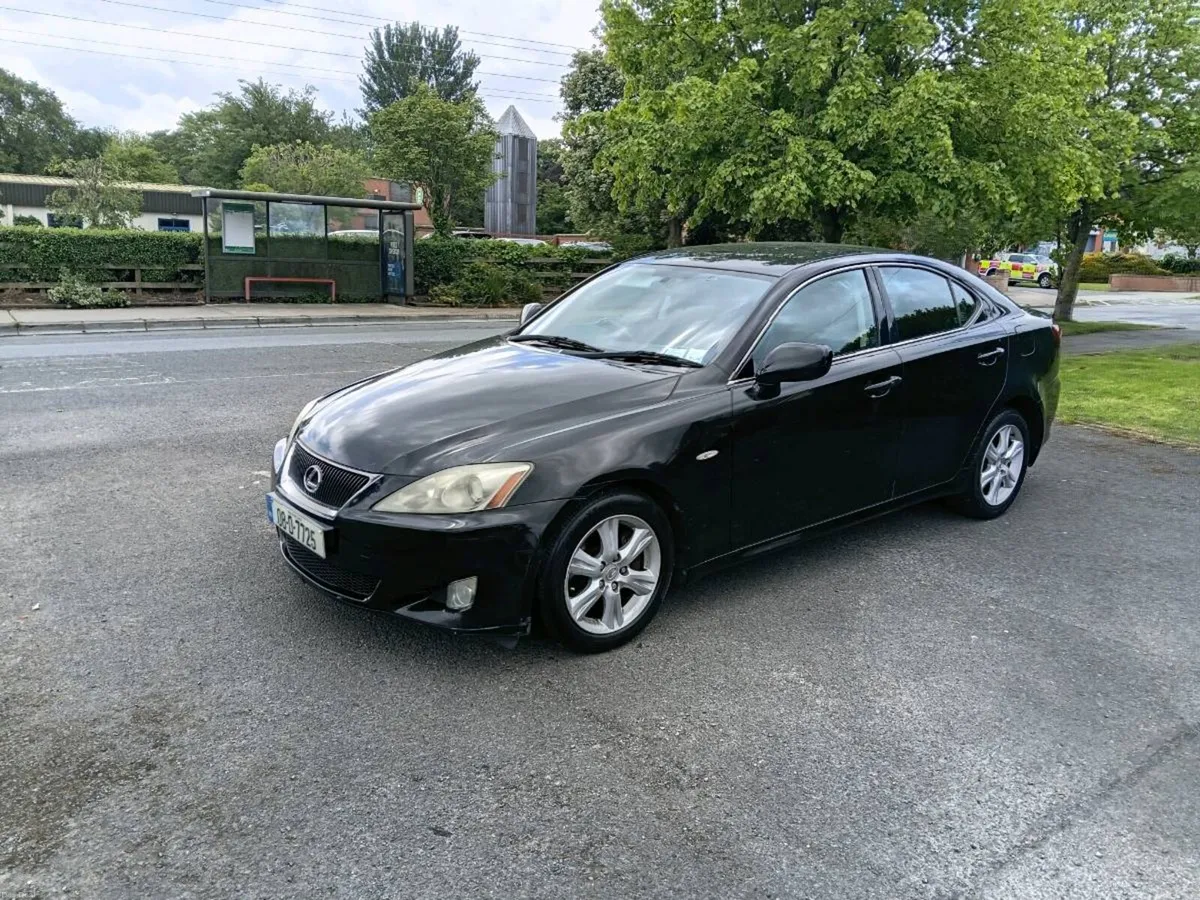 Lexus is250 - Image 1
