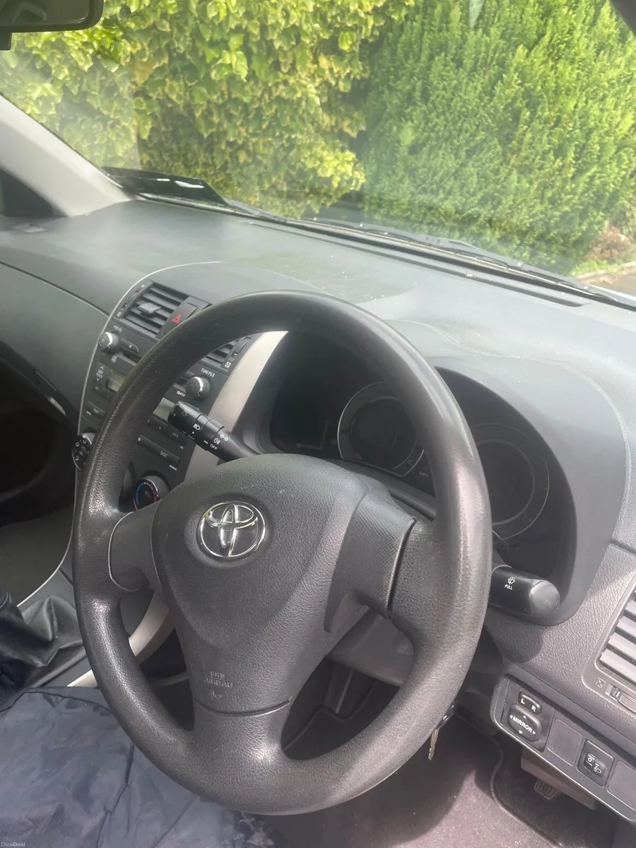 Toyota Corolla - Image 4