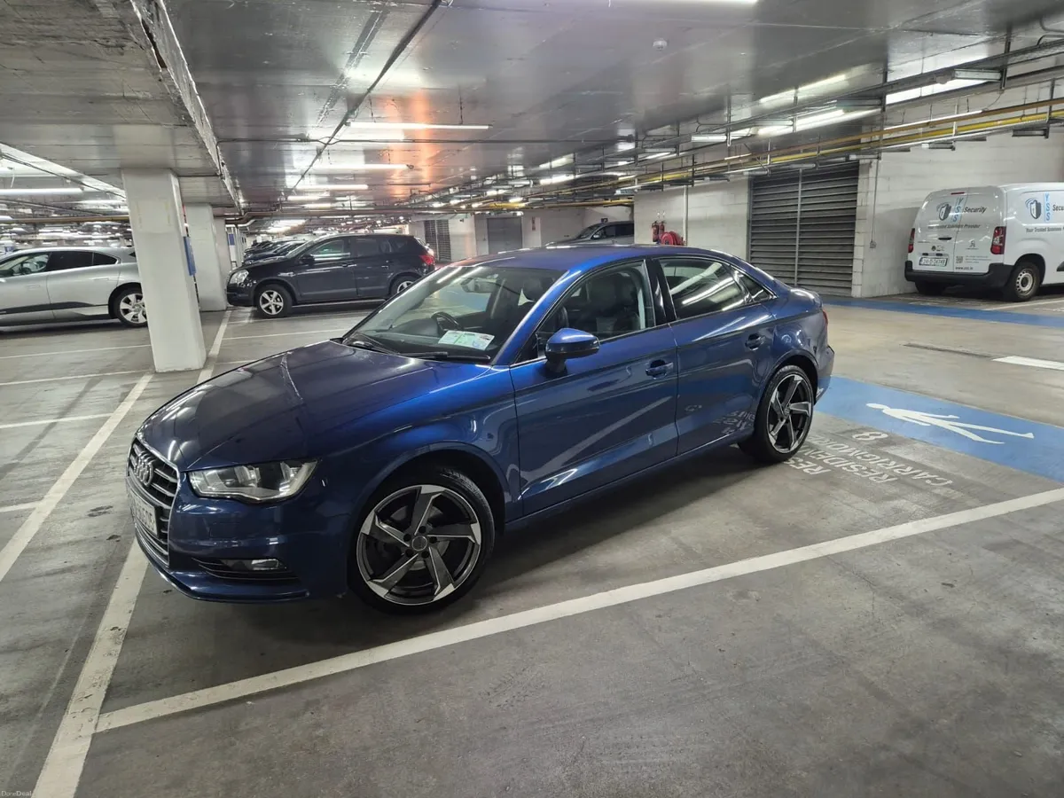 Audi A3 2015 - Image 2