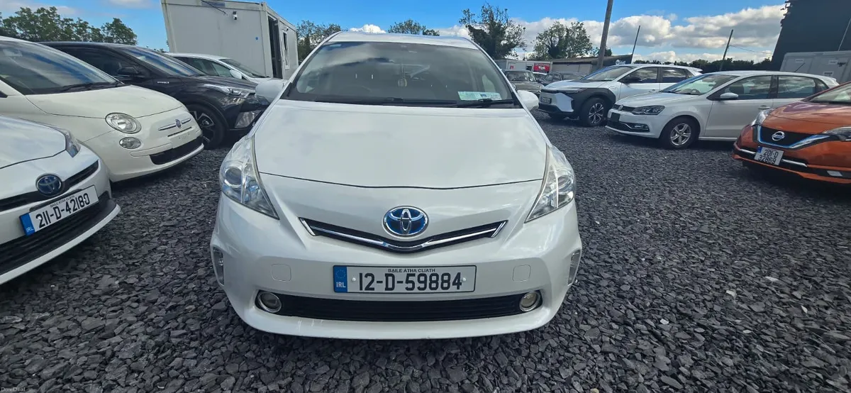 TOYOTA PRIUS ALPHA 2012 - Image 2