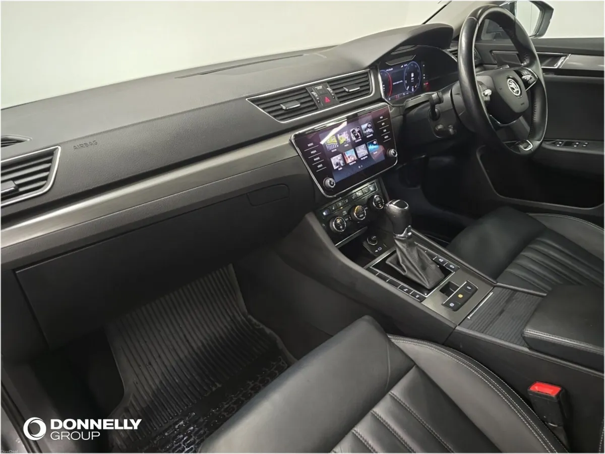 Skoda SUPERB Diesel Hatchback SE L - Image 2