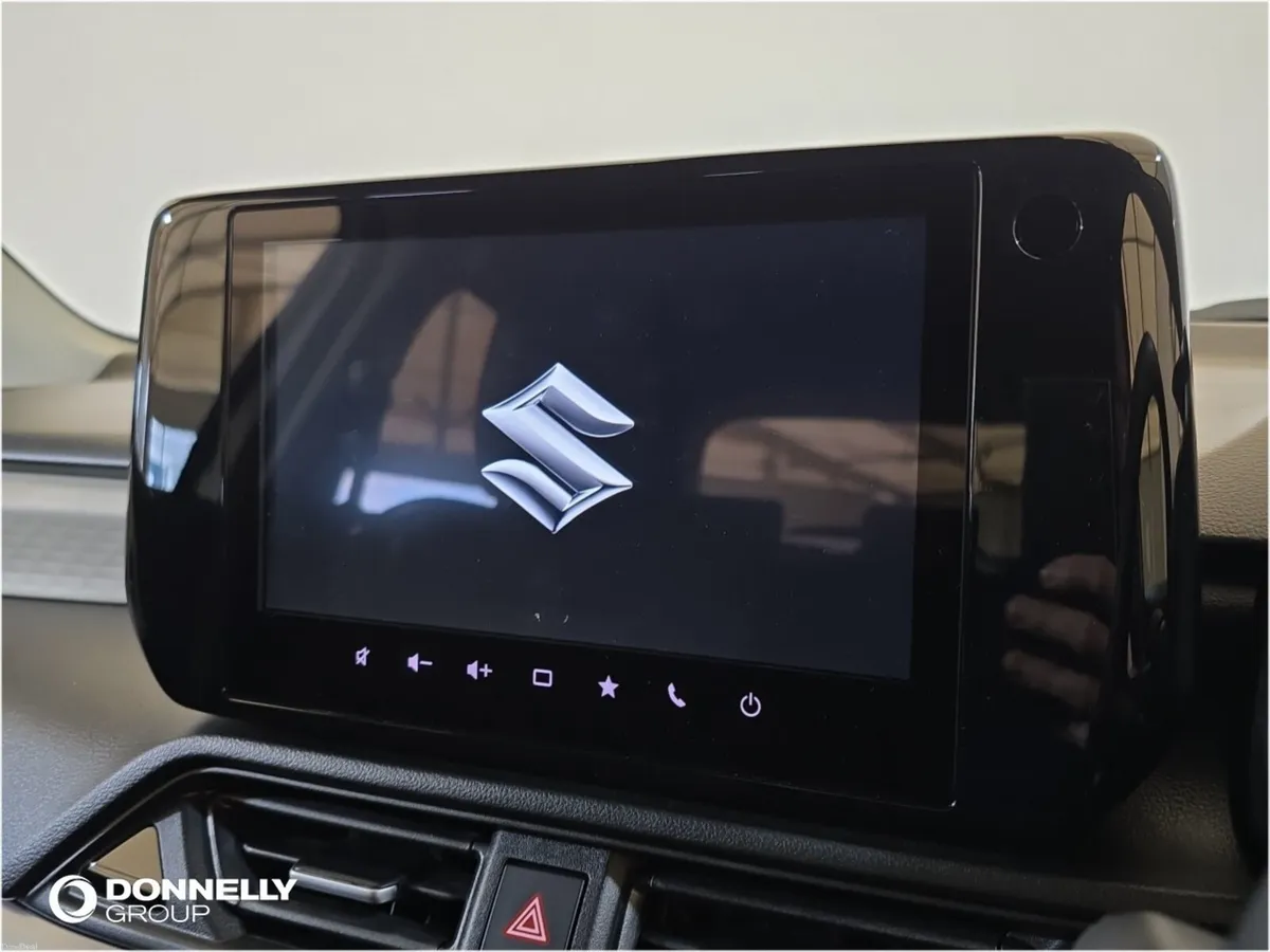 Suzuki Swift Hatchback Ultra ALLGRIP - Image 5
