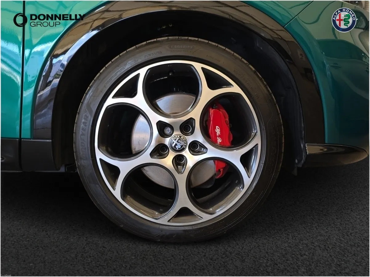 Alfa Romeo Tonale Hatchback Sprint - Image 2