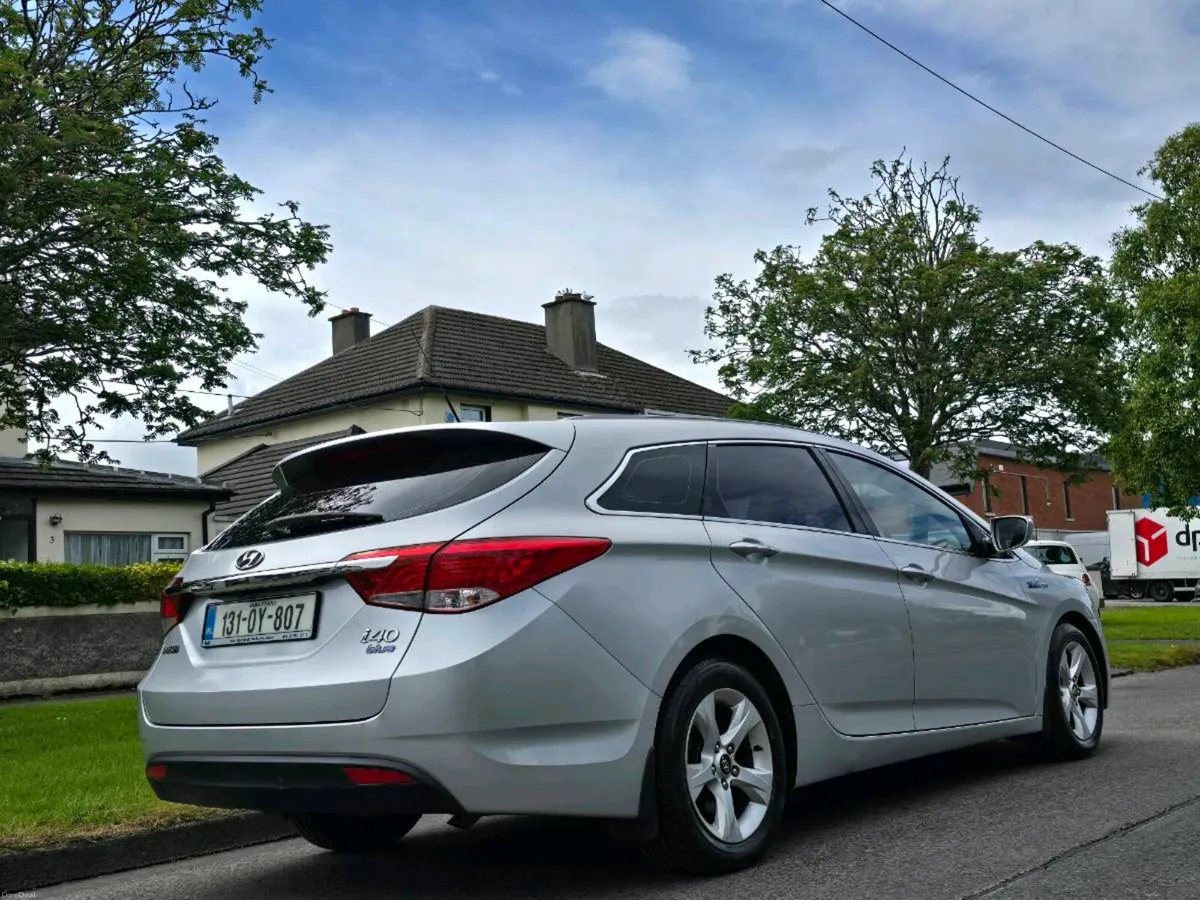 2013 hyundai i40 executive long tax & n.c.t - Image 3