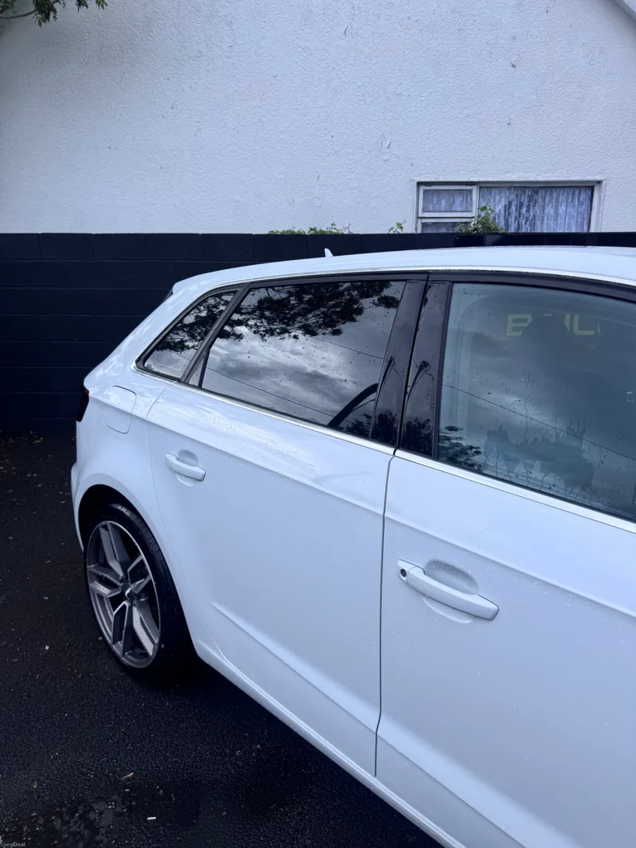 Audi A3 auto 1.4tsi 2018 - Image 5