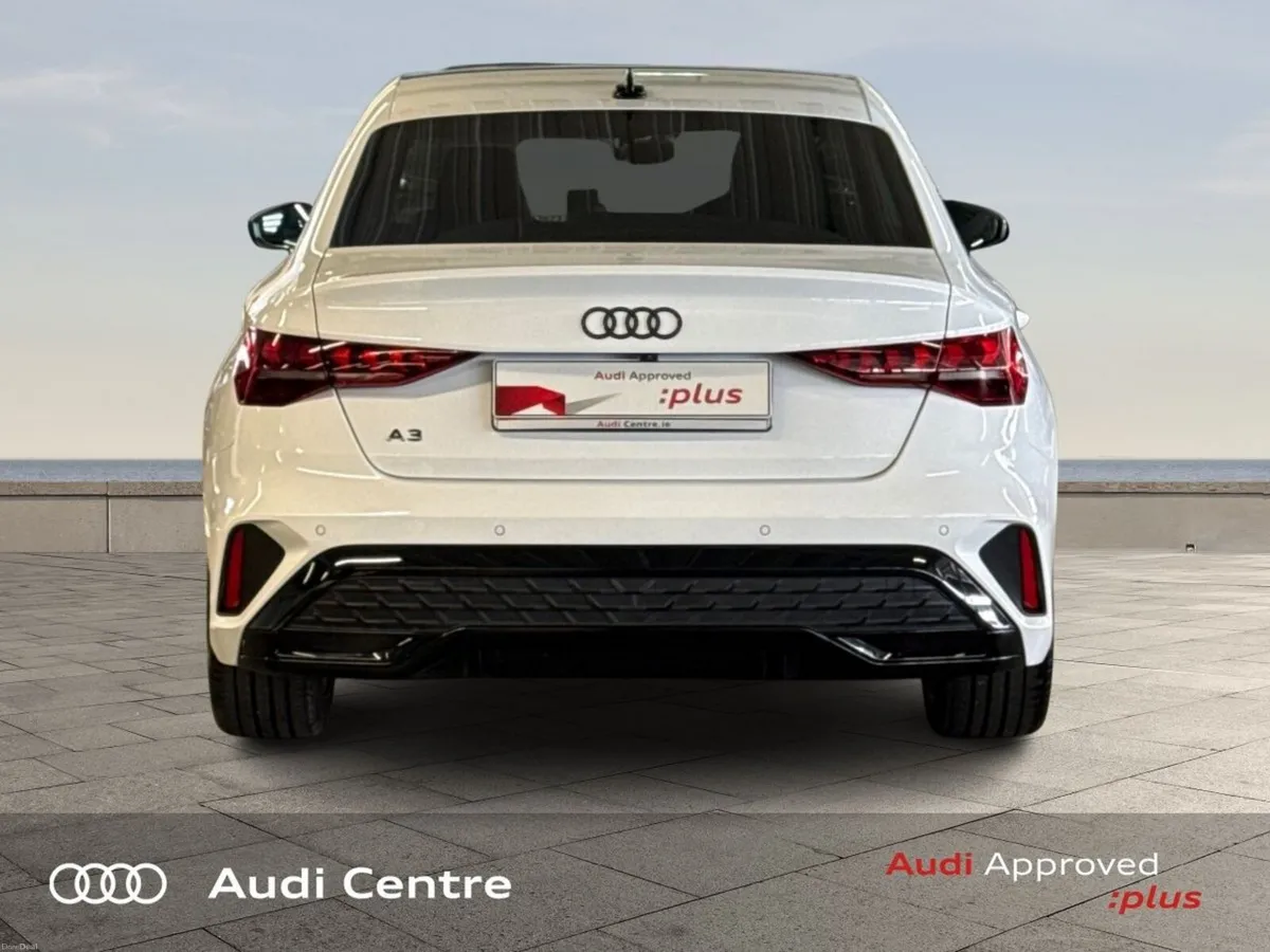 Audi A3 SAL 35 TFSI 150HP S-T S line - Image 4