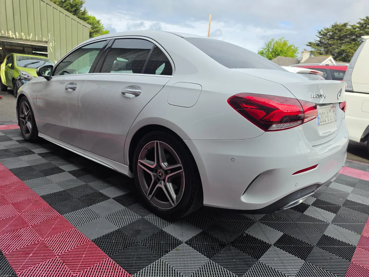 202 MERCEDES BENZ AMG 2.0 DIESEL AUTO TopSpec 77km - Image 2