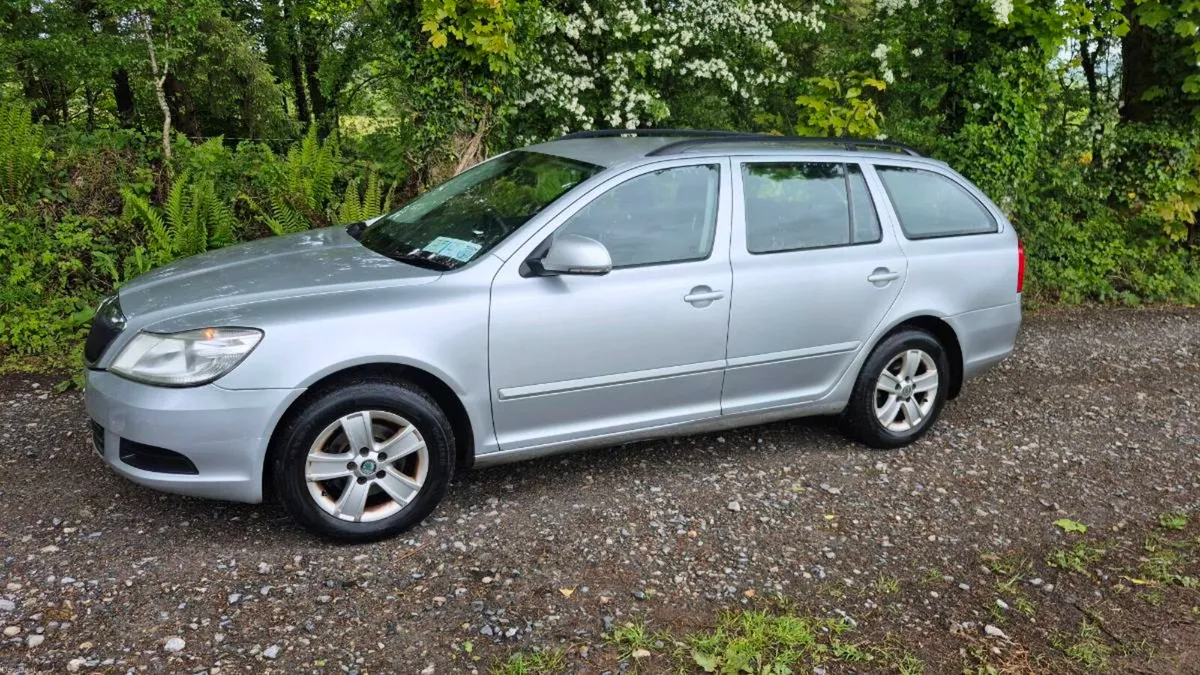 SKODA OCTAVIA - Image 2