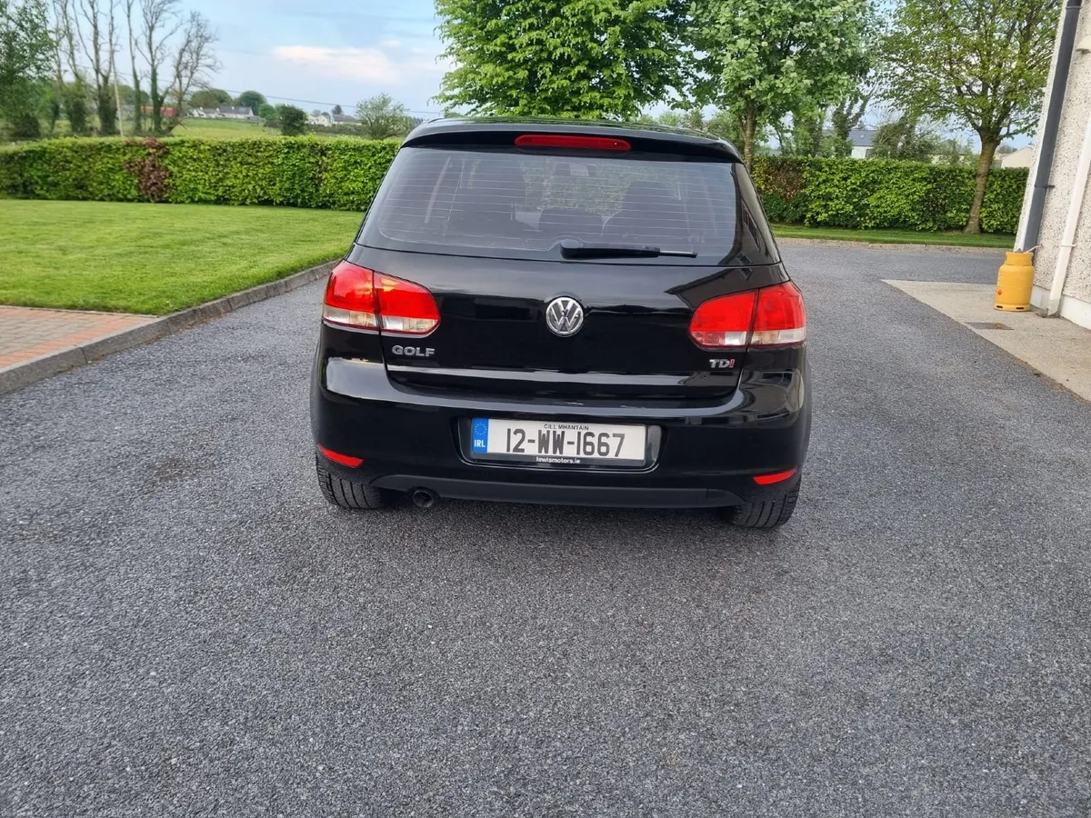 Volkswagen Golf 2012 - Image 2