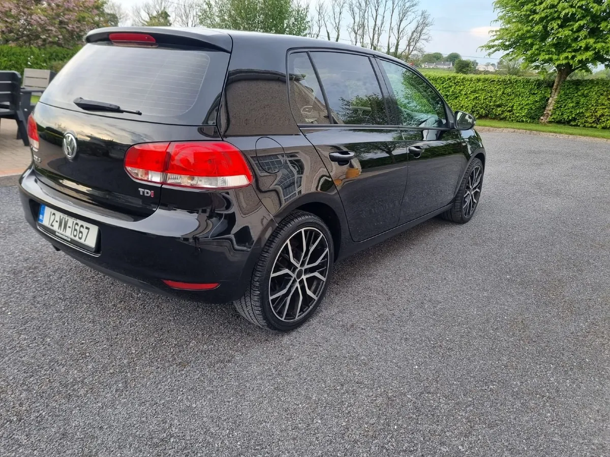 Volkswagen Golf 2012 - Image 3