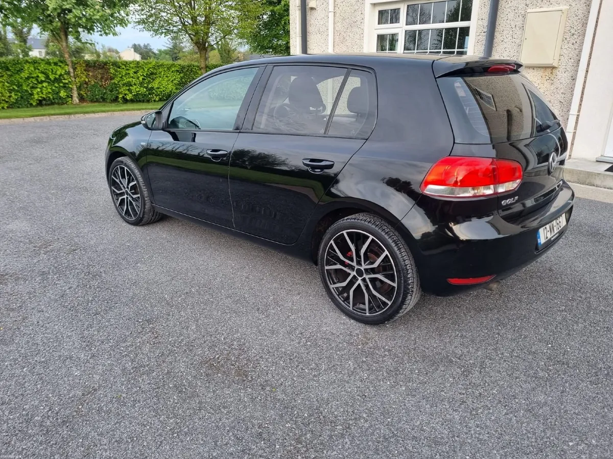Volkswagen Golf 2012 - Image 4