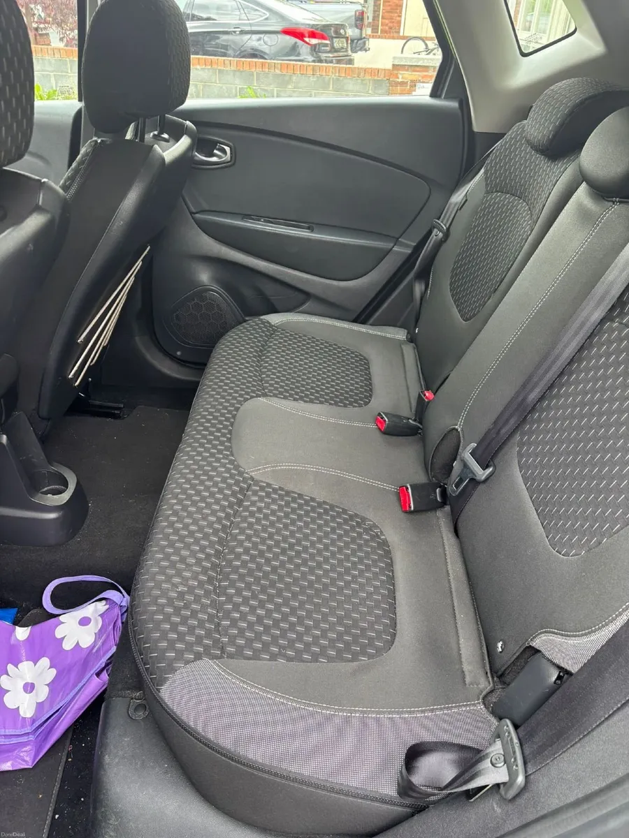 Renault Captur 2018 - Image 2