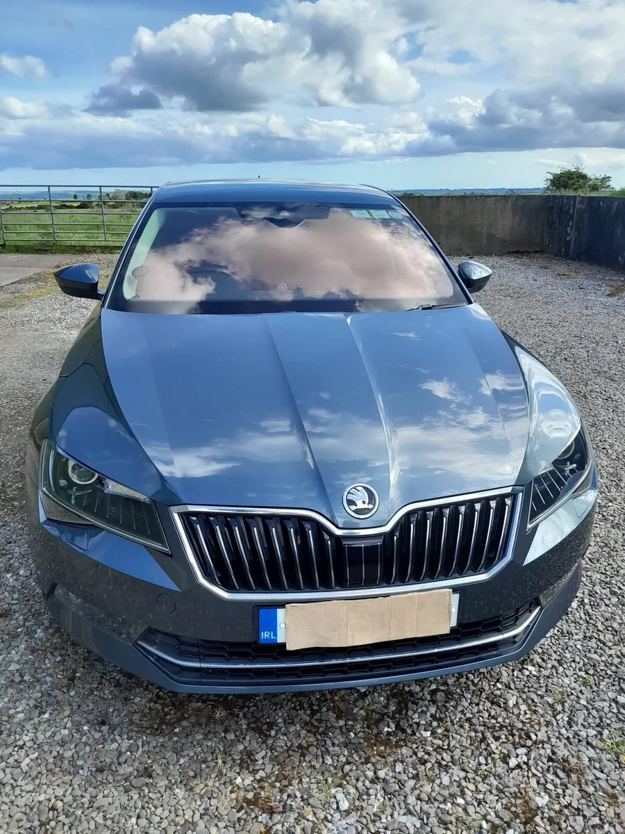 191 Skoda Superb - Image 1
