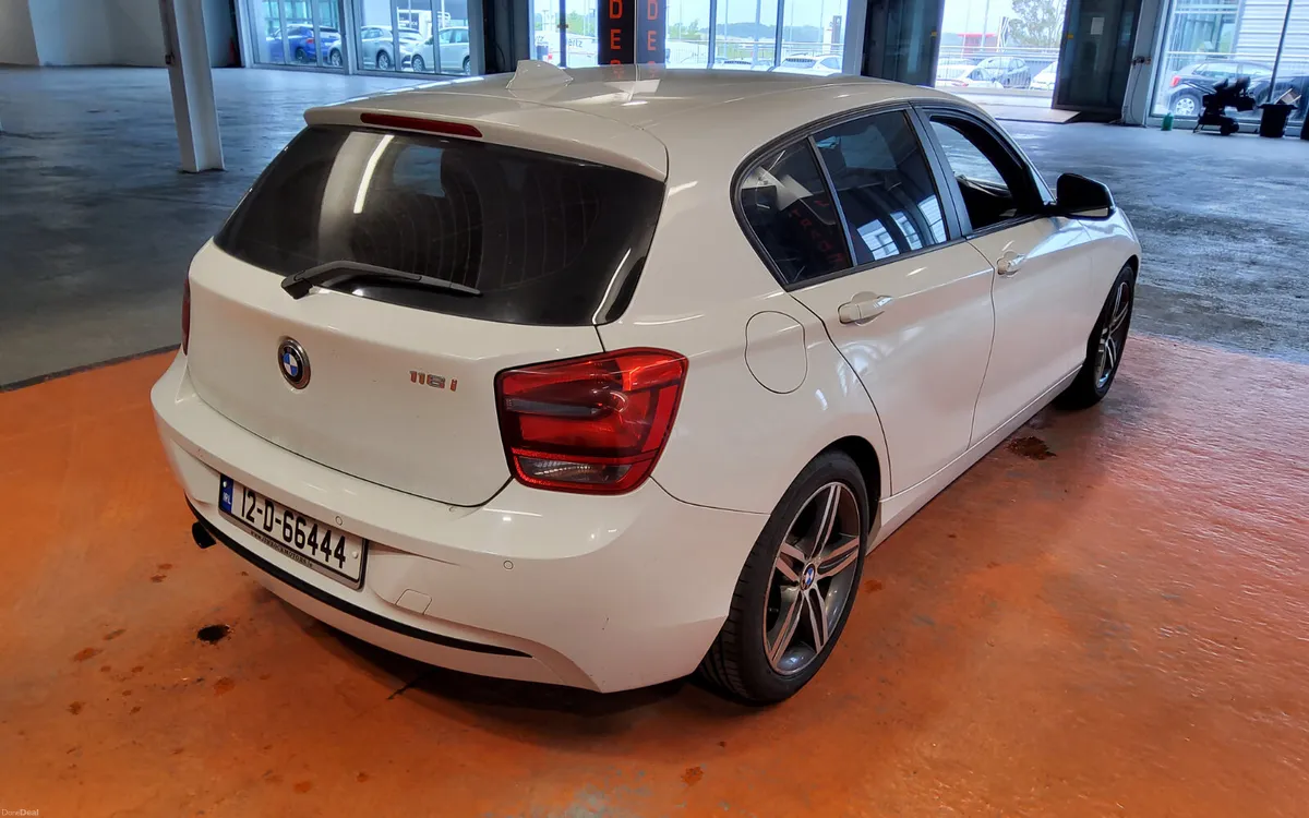 BMW 1-Series 2012 - Image 4