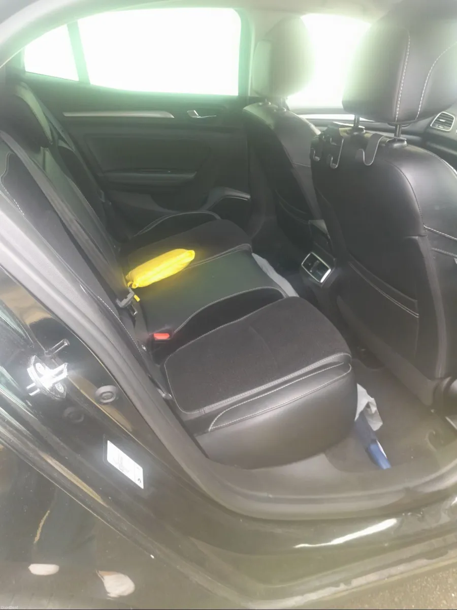 Renault Megane 2018 - Image 1