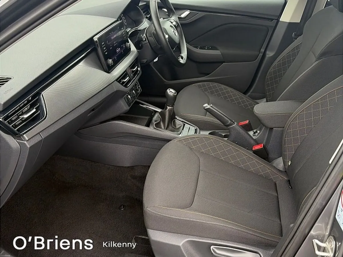 Skoda Kamiq AMBITION 1.0 TSI 110 BHP 5DR *1 OWNER - Image 4
