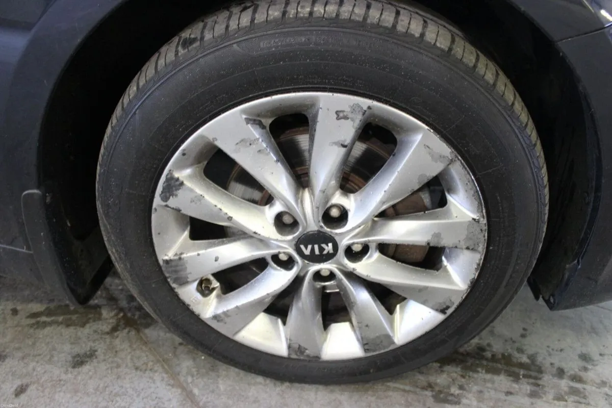 Kia Optima 1.7 D EX - TENDER 24 - Image 4