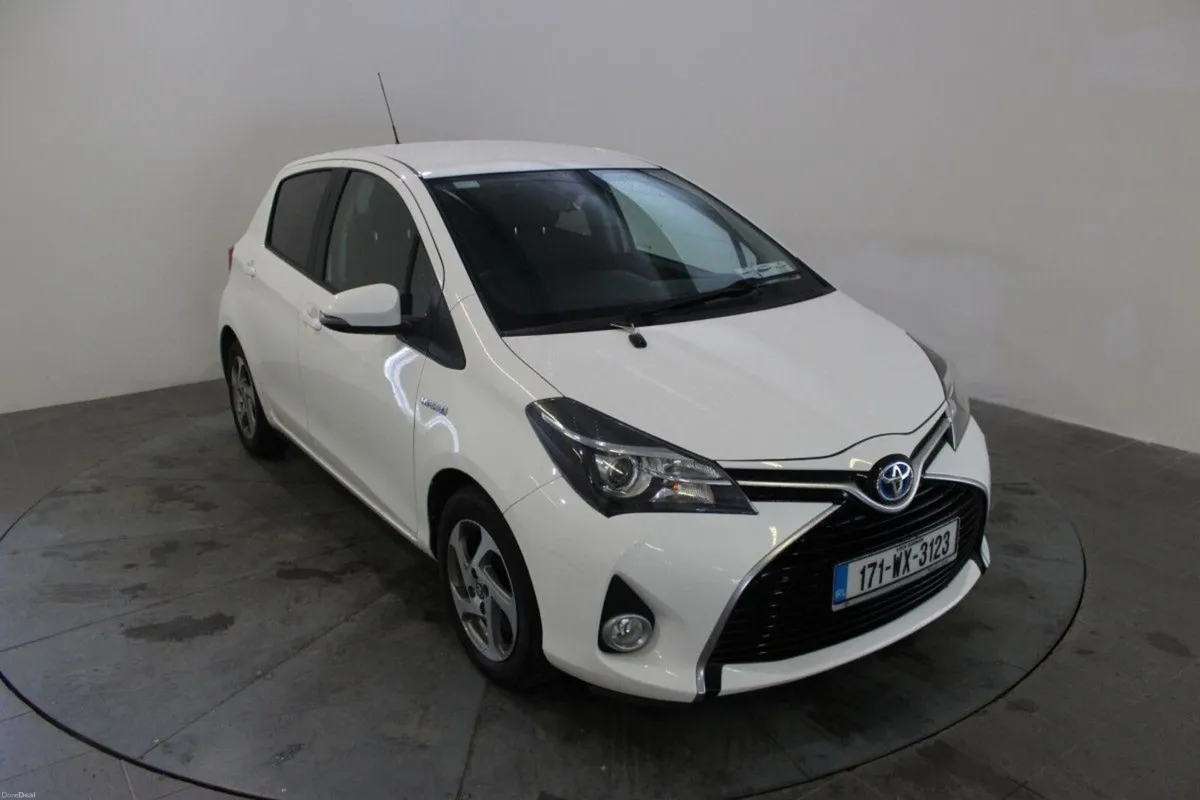 Toyota Yaris Hybrid Aura - TENDER 21 - Image 1