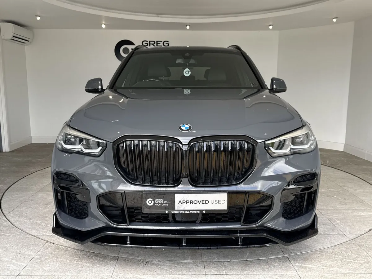 BMW X5 2022 - Image 2