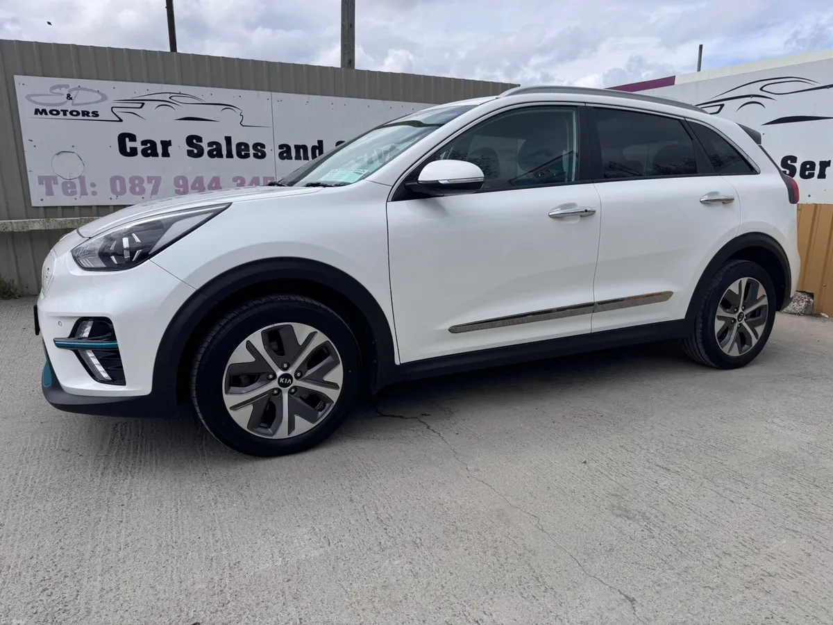 2021 Kia e-Niro 64kWh Premium Long Range - Image 2