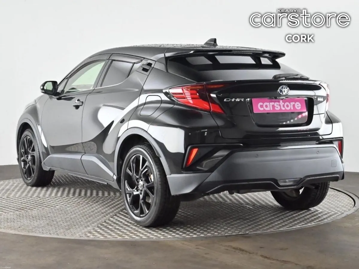 Toyota C-HR 1.8 HYBRID Auto - Image 3