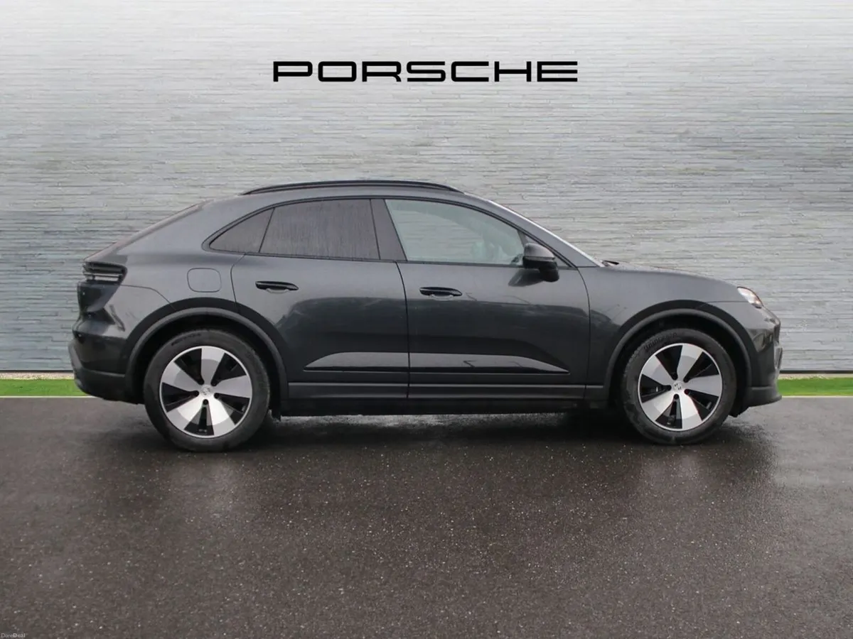Porsche Macan Electric - Image 4