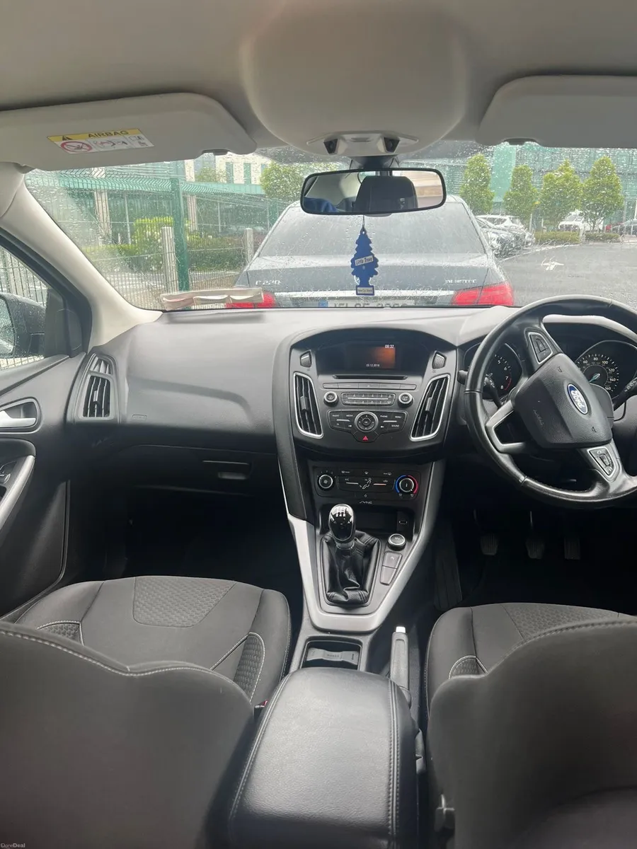 Ford Focus 2015 - Image 2