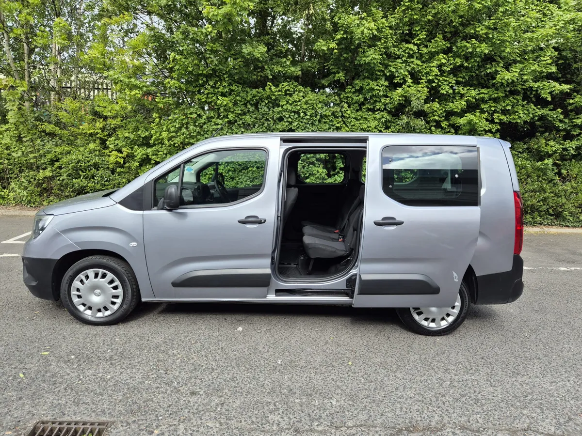 OPEL COMBO/2021/1.5 DIESEL/7 SEATER/MANUAL/WAV - Image 6