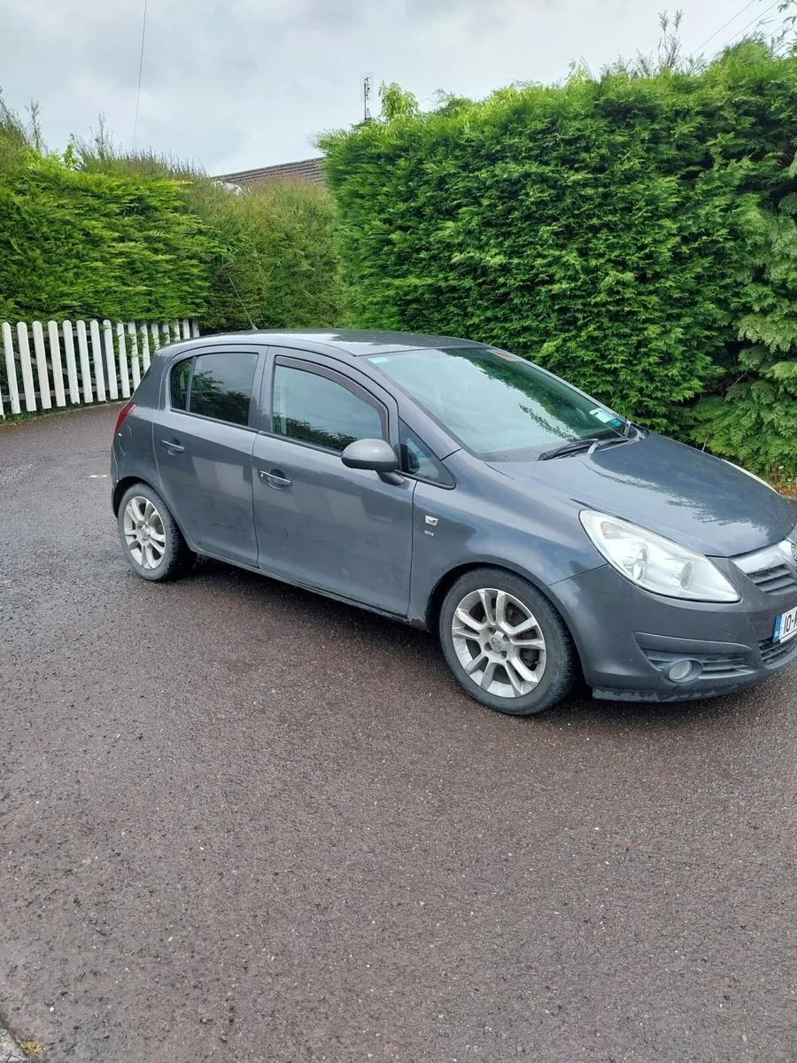 2010 1.2 petrol Vauxhall Corsa - Image 1