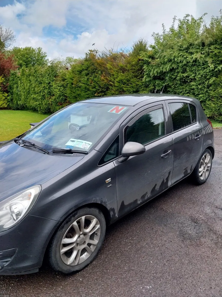 2010 1.2 petrol Vauxhall Corsa - Image 3
