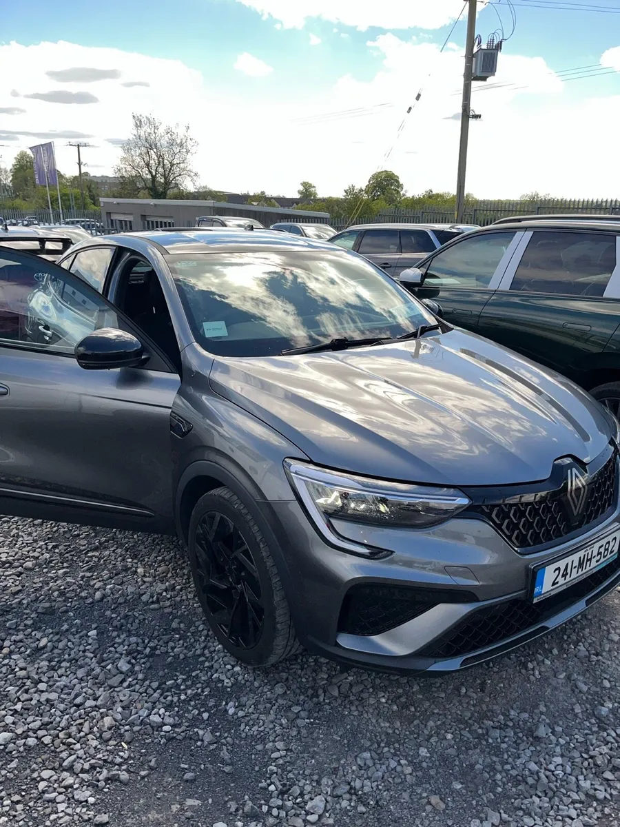 Renault Arkana FULLY SERVICED ON 11/05/2026 - Image 1