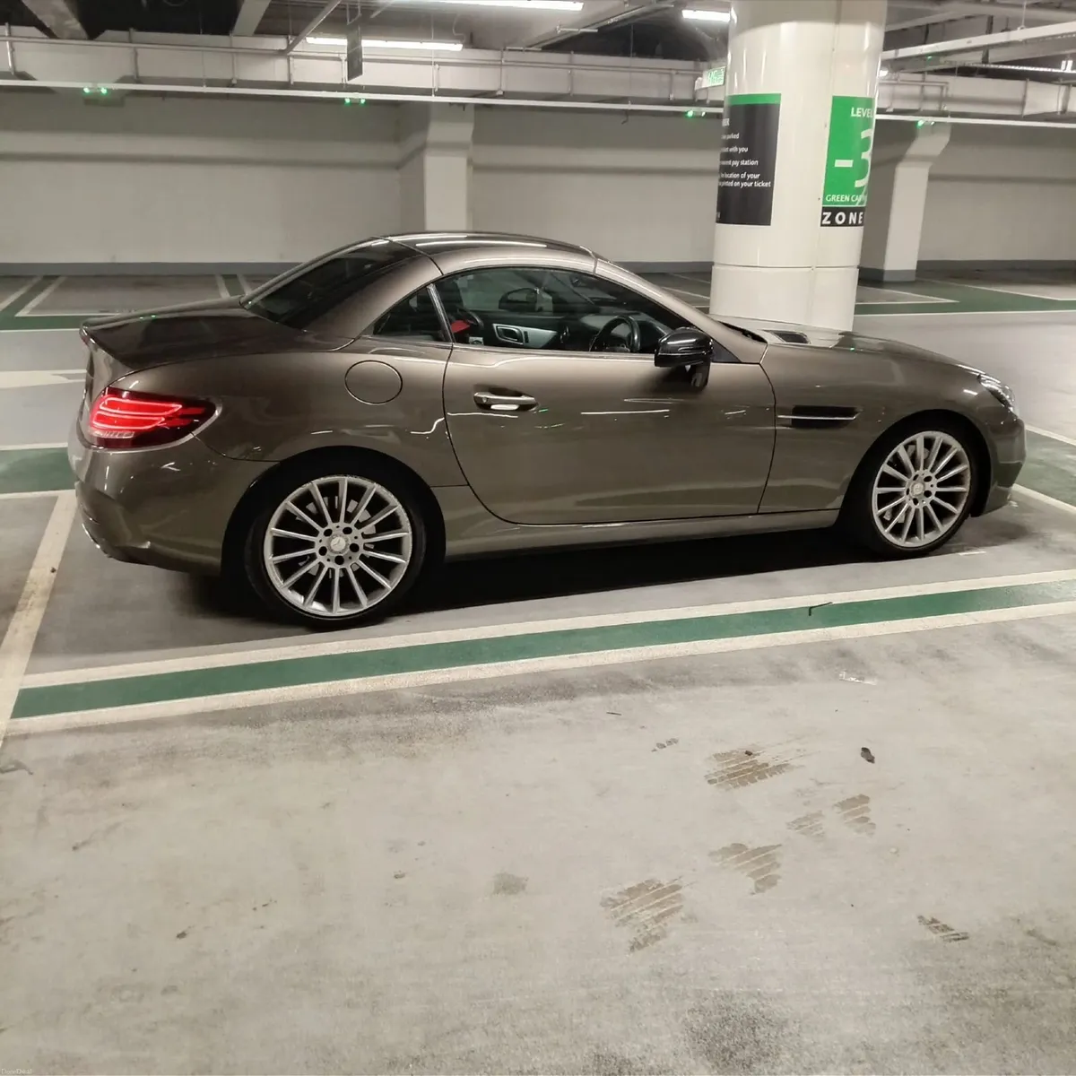 Mercedes-Benz SLC 2016 - Image 1
