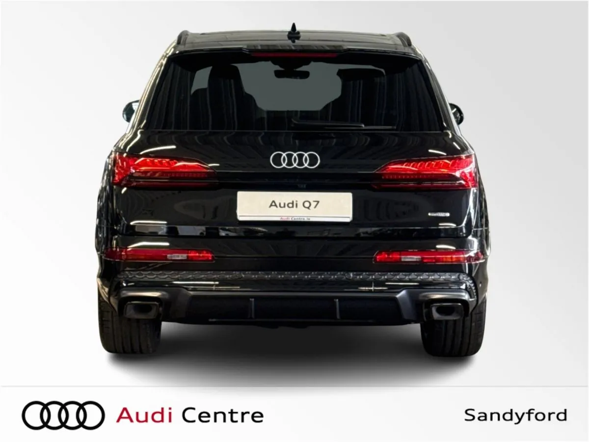 Audi Q7 55 TFSIE Q S LINE 290KW - Image 4