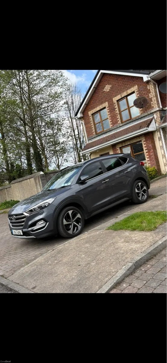 ***Hyundai Tucson 2.0L Premium *** - Image 3