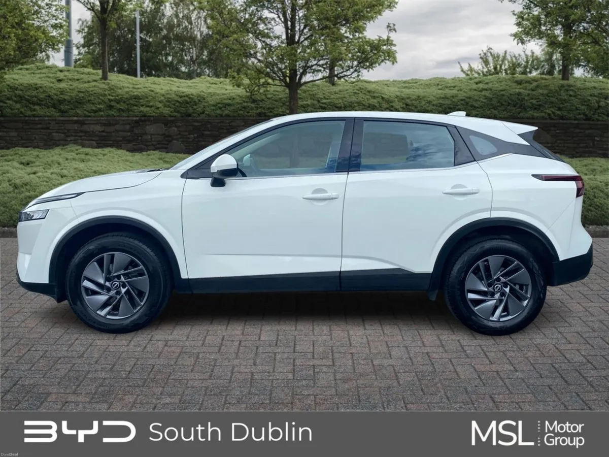 Nissan Qashqai 1.3 PET MILD HYBRID SV - Image 6