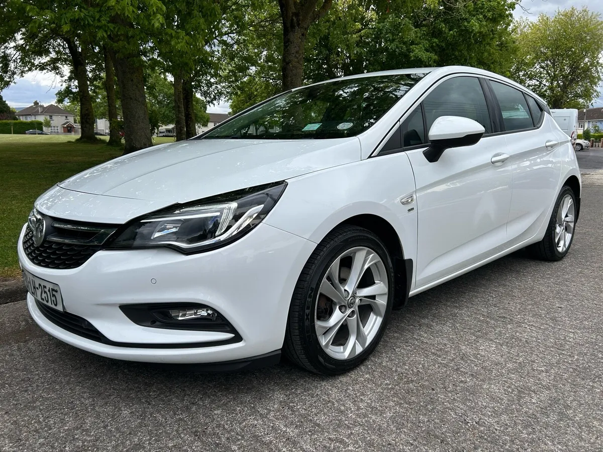 2019 Opel Astra 1.4 Turbo SRI 150BHP // Low Miles - Image 4
