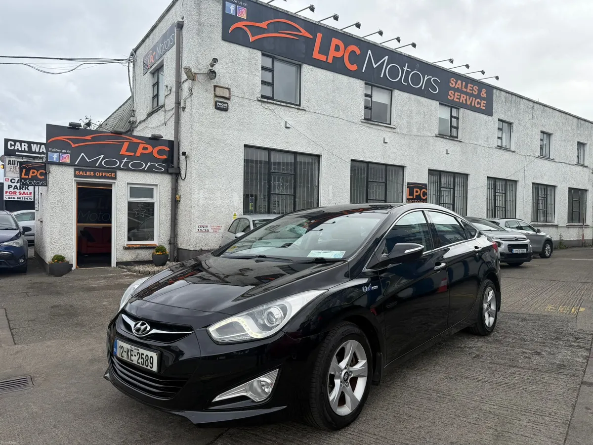 Hyundai i40 2012 Low Mileage - Image 1