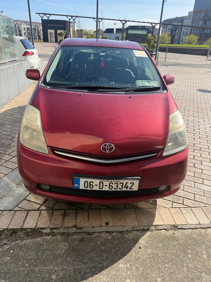 Toyota prius, Automatic - Image 1