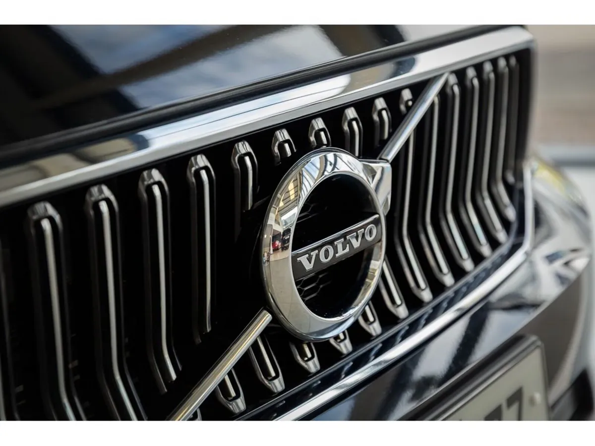 Volvo XC40 1.5 Inscription T4 Recharge - Image 3