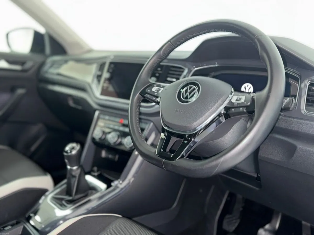 Volkswagen T-Roc Sport 1.5 TSI M6F 150HP 5DR - Image 2
