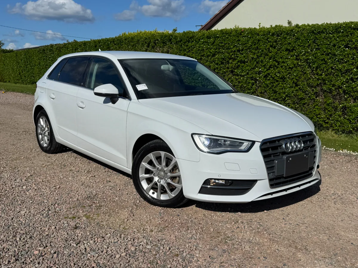 152 Audi A3 Sportback Stronic 1.4 tfsi - Image 1