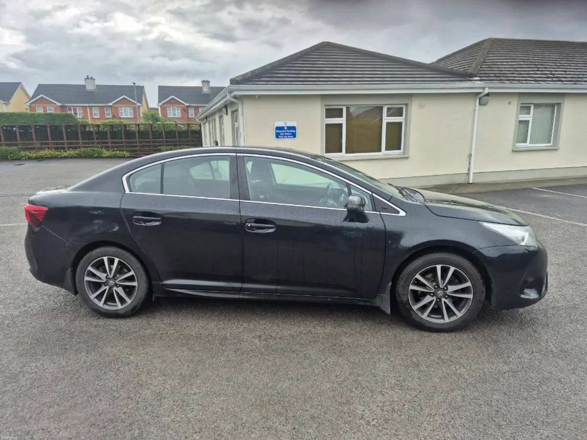 181 toyota avensis nct till 10-27 - Image 1