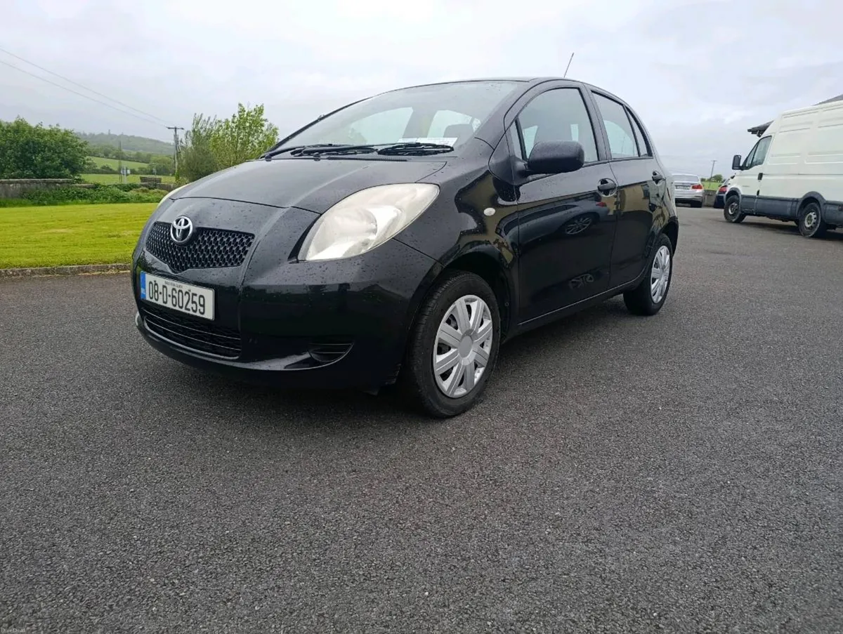 Toyota Yaris - Image 2