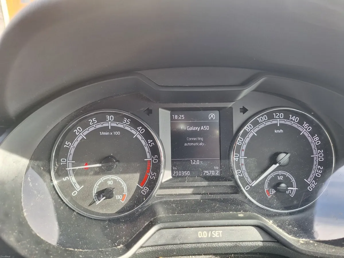 Skoda Octavia 2017 - Image 2