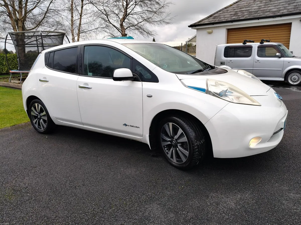 2016 Nissan Leaf 30kw - Image 4